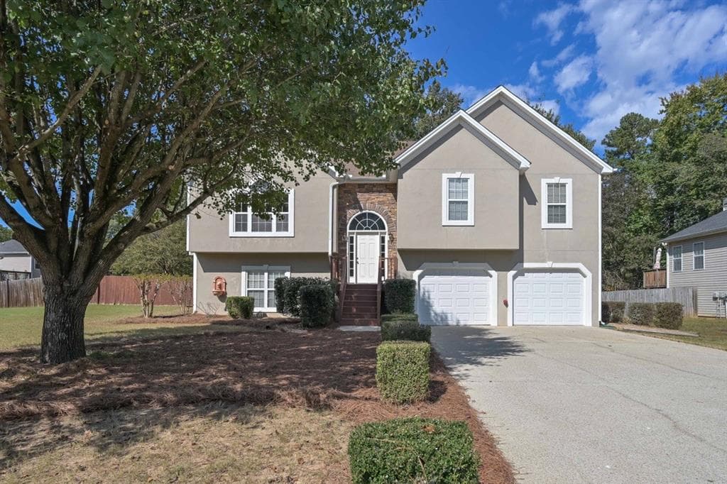 4 bedroom, 3 bathroom single family residence sold at 4072 Staghorn Court, Douglasville, GA 30135