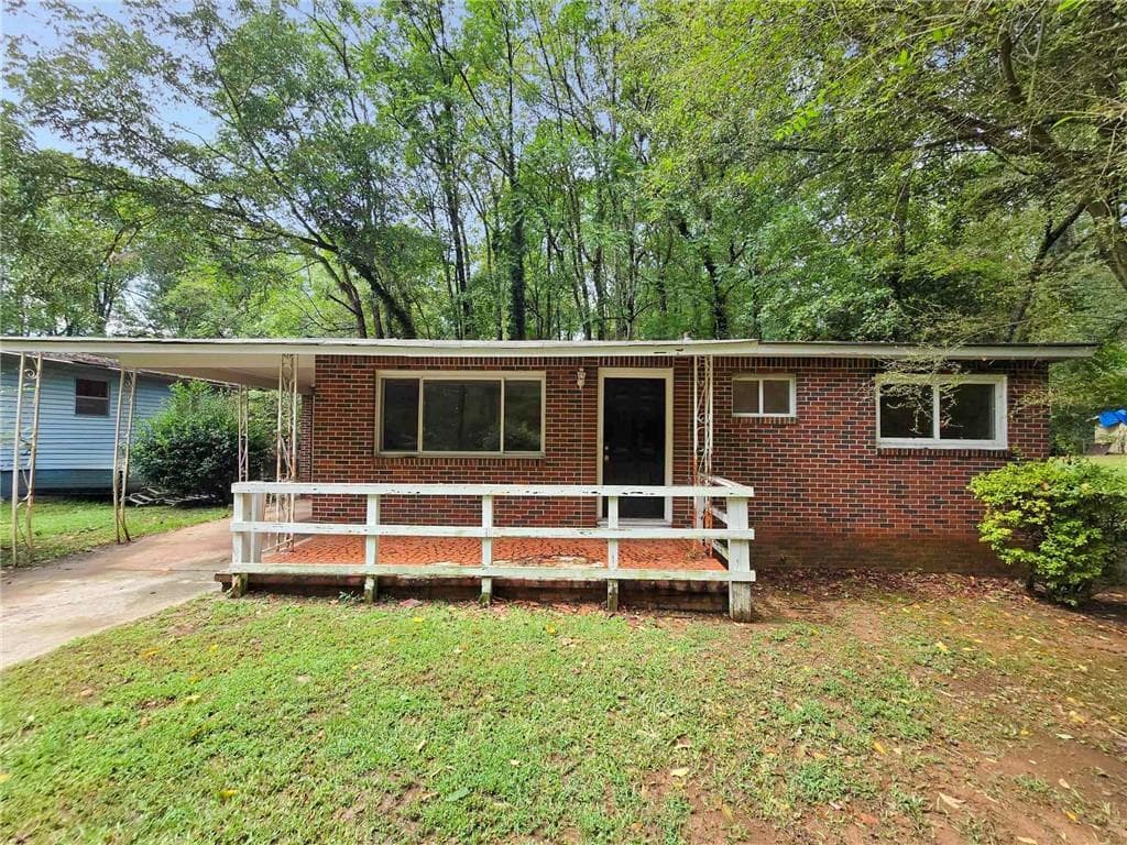 4 bedroom, 2 bathroom, 1,167 sq ft single family residence sold at 2035 Phillips Drive, Atlanta, GA 30315