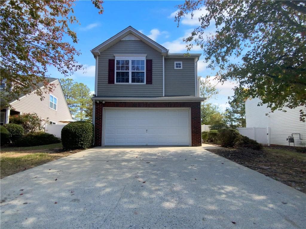 3 bedroom, 3 bathroom single family residence sold at 104 Silver Fox Trail, Dallas, GA 30157