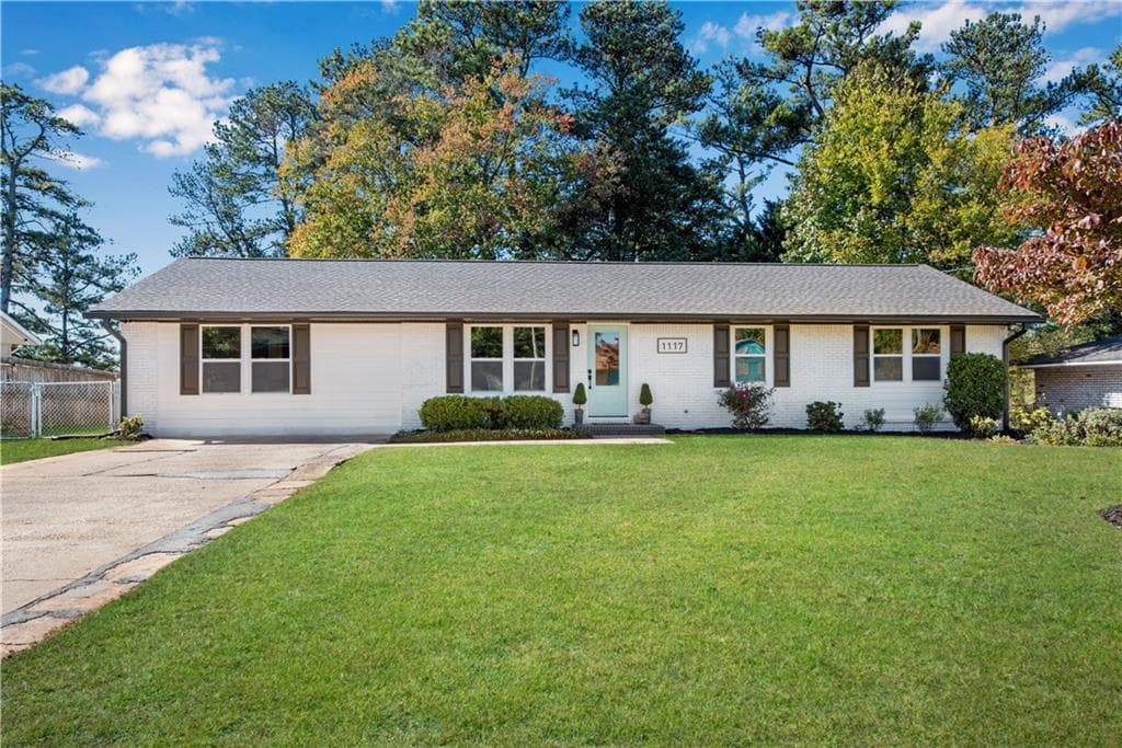 4 bedroom, 4 bathroom single family residence sold at 1117 Woodleigh Road, Marietta, GA 30008