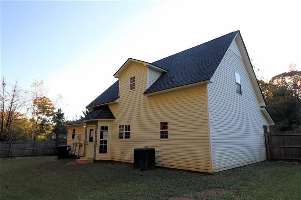 3 bedroom, 2 bathroom, 1,272 sq ft single family residence under contract at 78 Cook Street, Tallapoosa, GA 30176 — photo 4