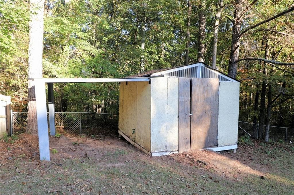 3 bedroom, 2 bathroom, 1,272 sq ft single family residence under contract at 78 Cook Street, Tallapoosa, GA 30176 — photo 8