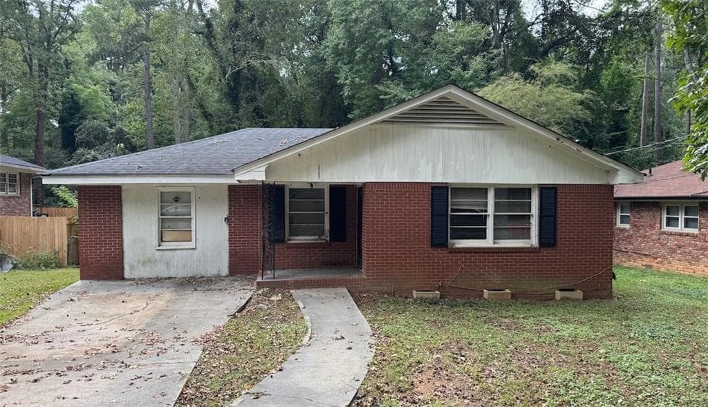 3 bedroom, 2 bathroom single family residence sold at 2267 Connally Court, East Point, GA 30344
