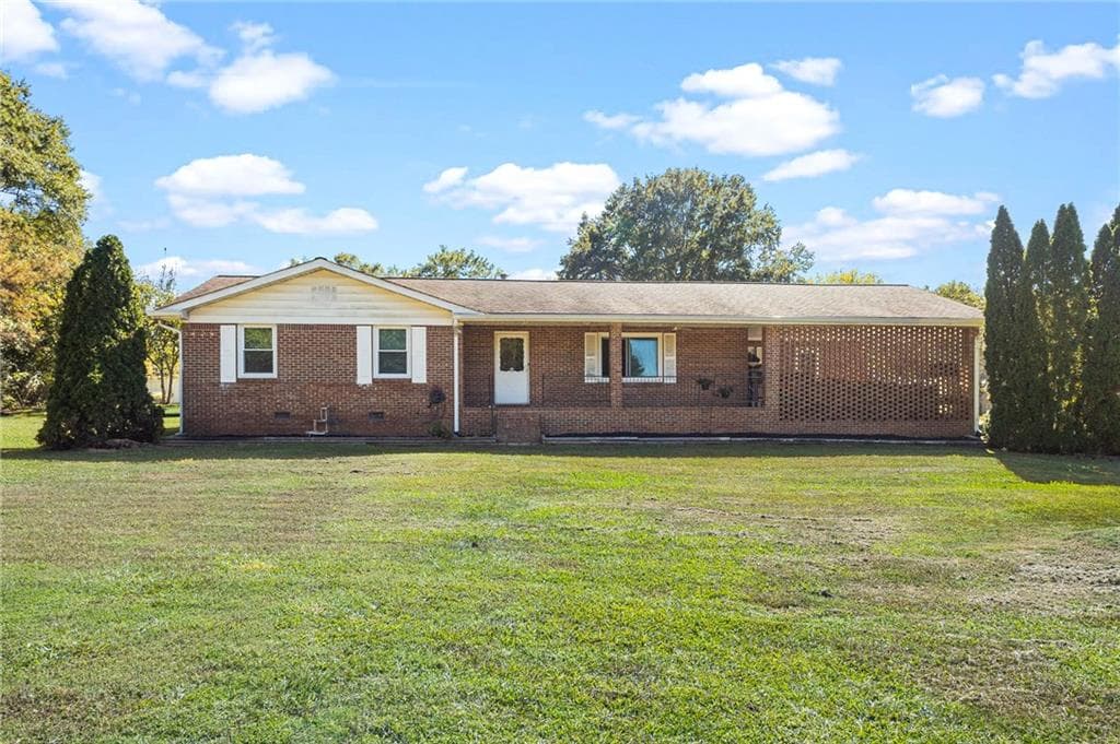 57 HALL Circle, Newnan, GA 30263 — most recent listing photo