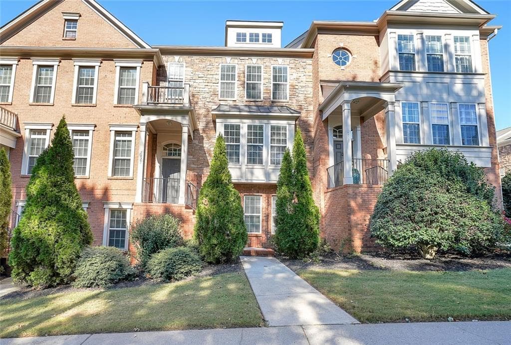 3 bedroom, 4 bathroom, 2,352 sq ft townhouse sold at 2827 MOUNT WILKINSON Parkway 14, Atlanta, GA 30339