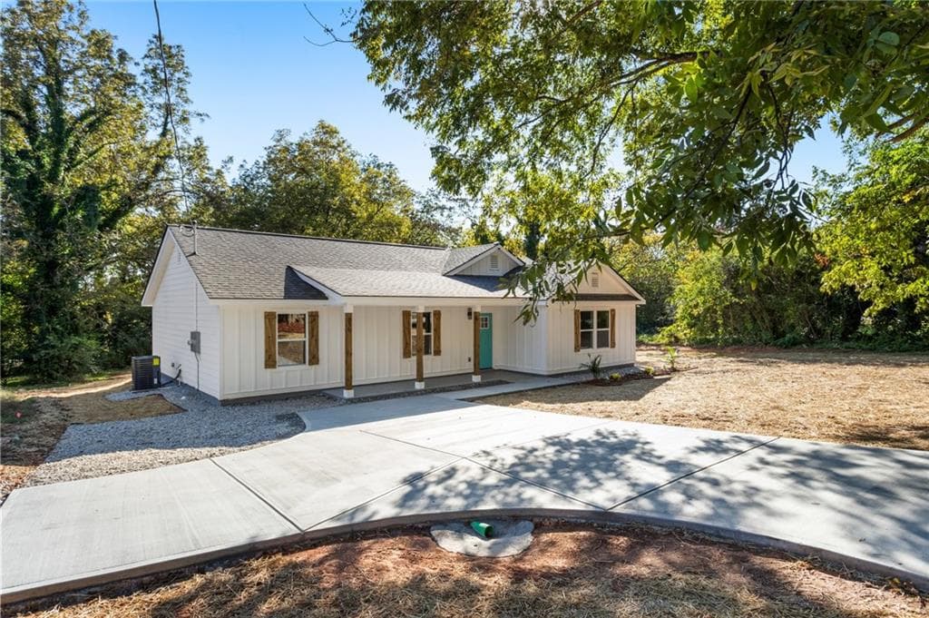 829 Boggs Road, Mableton, GA 30126 — most recent listing photo