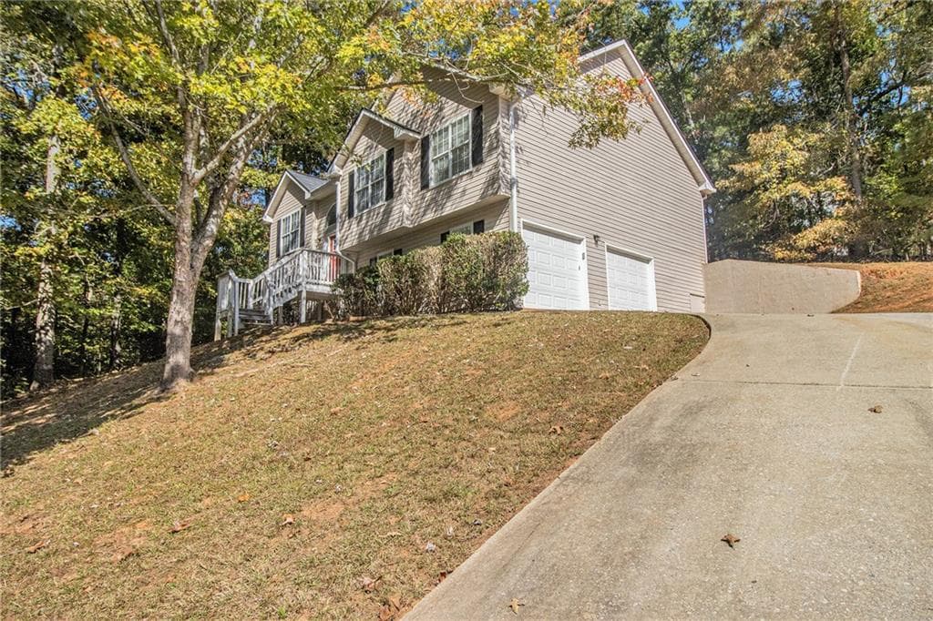 5 bedroom, 3 bathroom single family residence sold at 3184 Lower Creek Drive, Douglasville, GA 30135