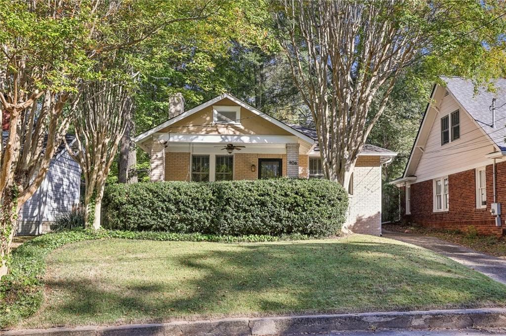 2 bedroom, 2 bathroom, 1,326 sq ft single family residence sold at 906 Courtenay Drive, Atlanta, GA 30306