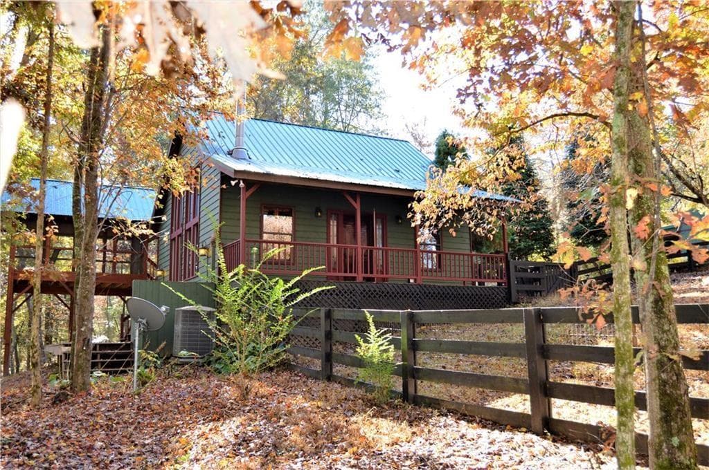 3 bedroom, 2 bathroom single family residence sold at 5463 Cowart Road, Dawsonville, GA 30534