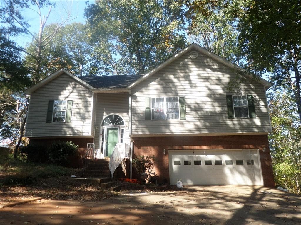 4413 Woodglenn Drive, Gainesville, GA 30507 — most recent listing photo