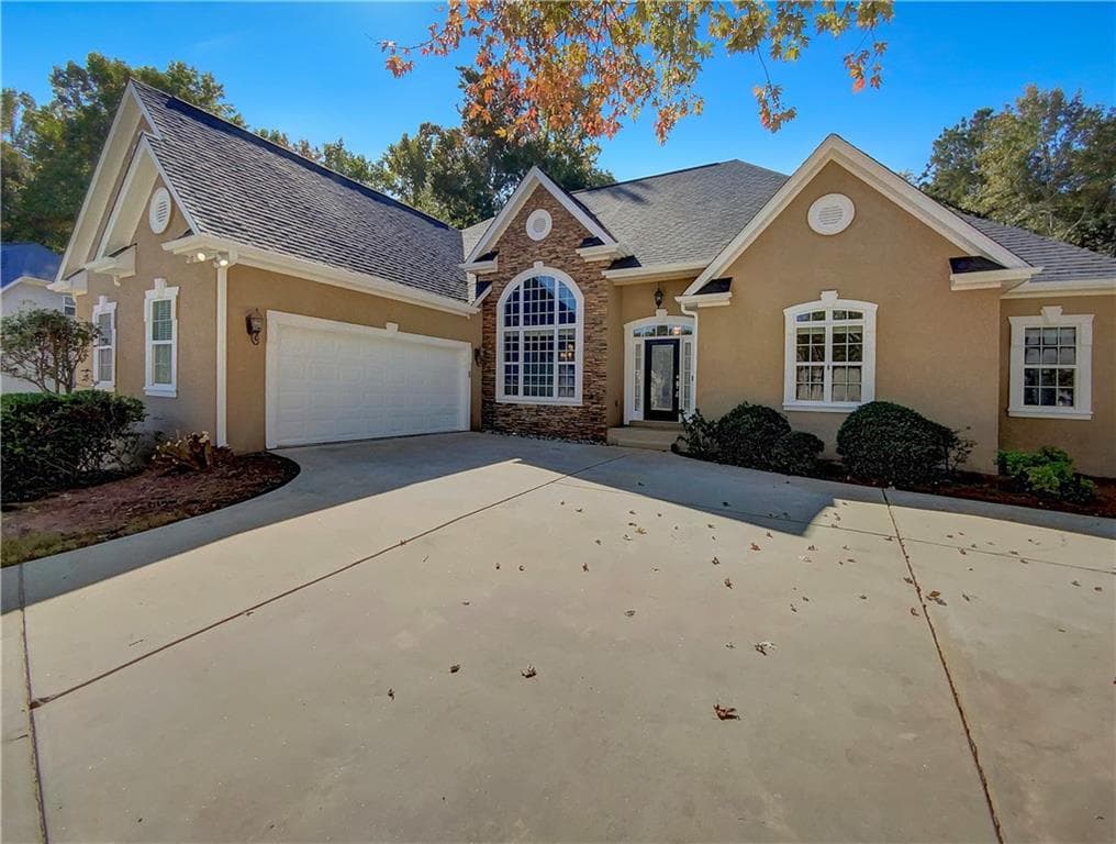 498 Glouchester Drive, Locust Grove, GA 30248 — most recent listing photo