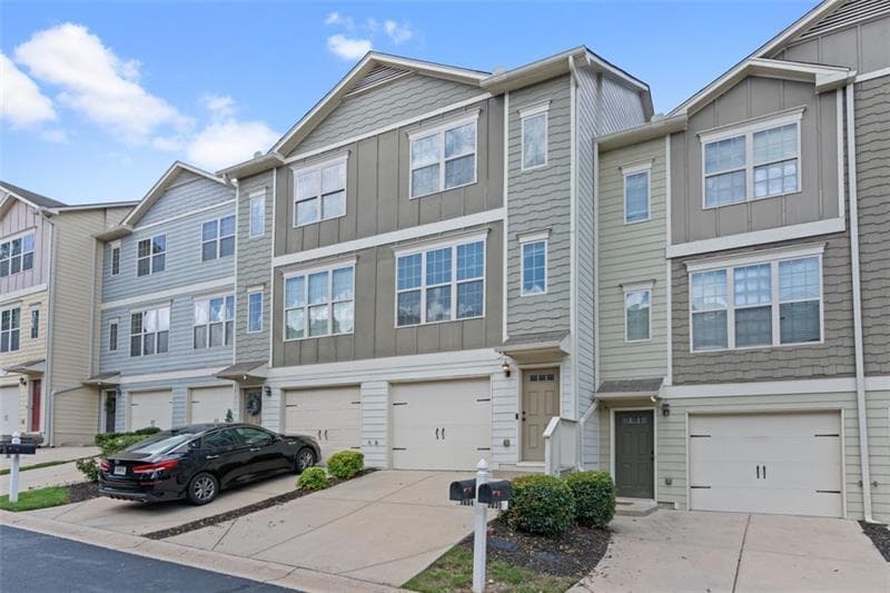 3 bedroom, 4 bathroom townhouse sold at 3034 Liberty Way, Atlanta, GA 30318