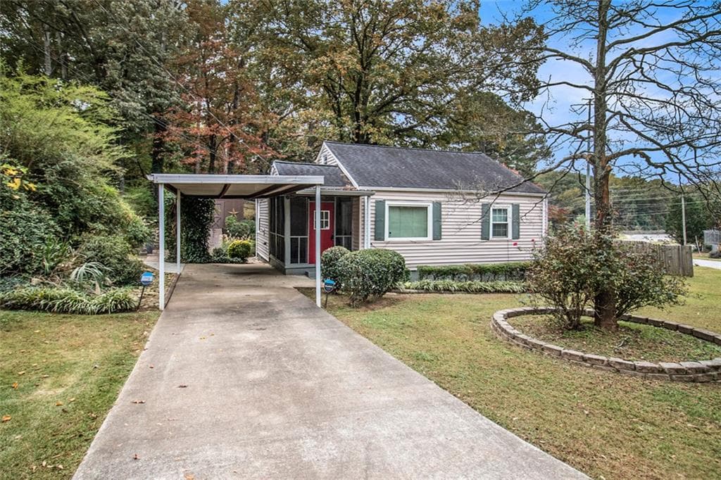 2 bedroom, 1 bathroom single family residence sold at 1960 Broad, East Point, GA 30344