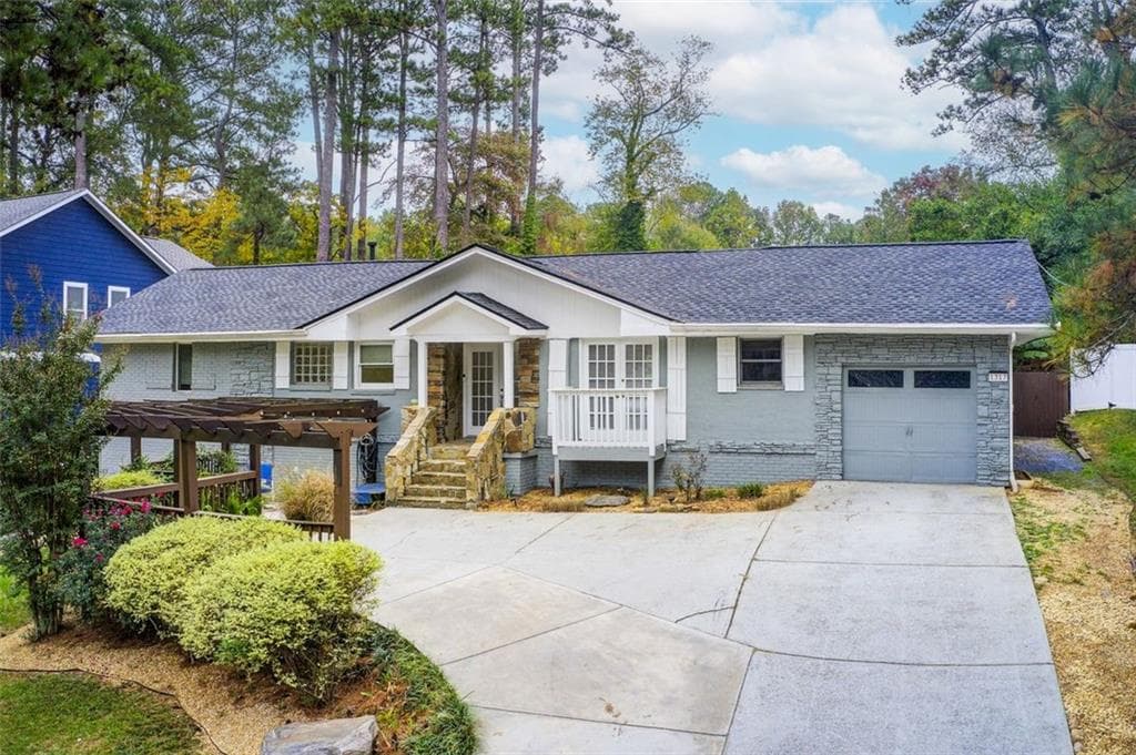 6 bedroom, 6 bathroom, 4,560 sq ft single family residence sold at 1317 Carolyn Drive, Atlanta, GA 30329