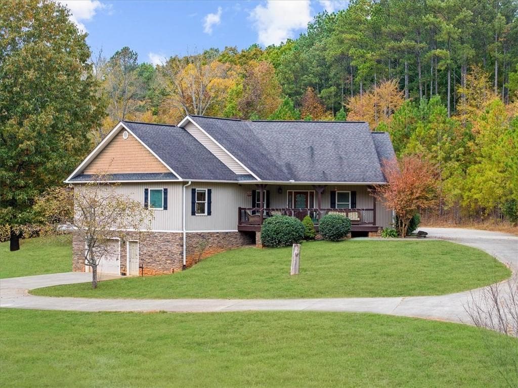 3 bedroom, 3 bathroom, 3,915 sq ft single family residence sold at 1174 Gardner Spring Road, Adairsville, GA 30103
