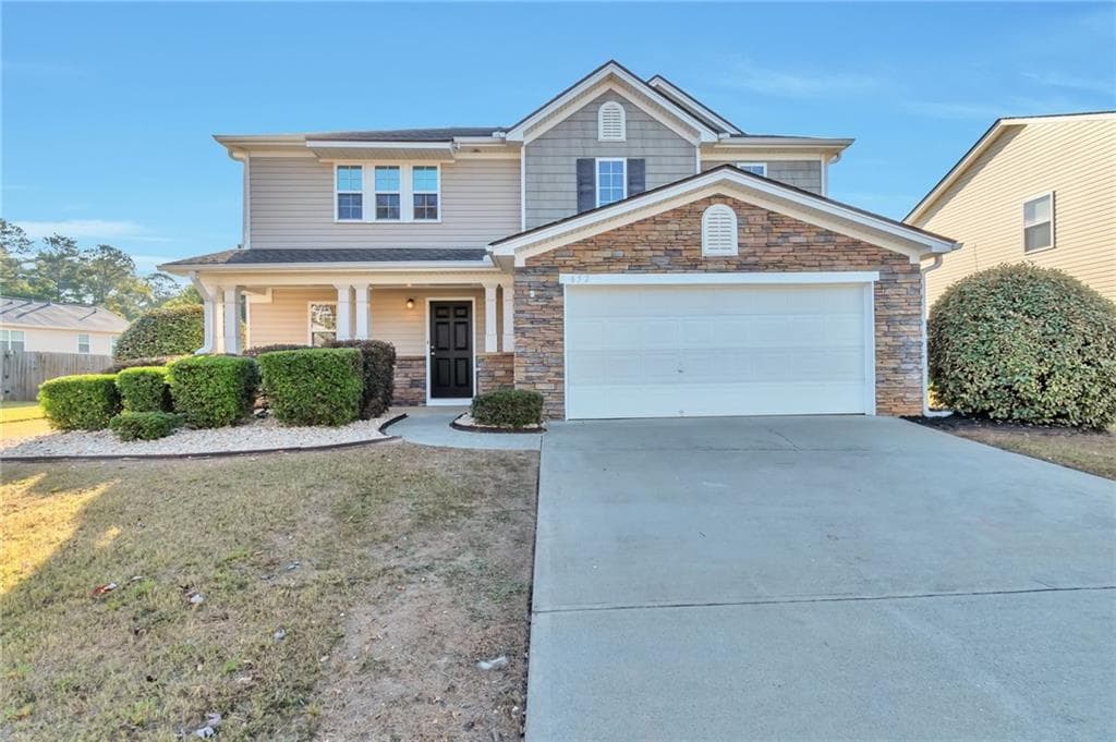 3 bedroom, 3 bathroom single family residence sold at 652 Leaflet Ives Trail, Lawrenceville, GA 30045