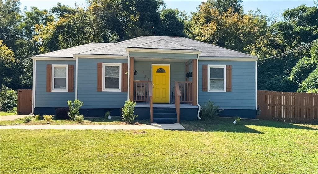 3 bedroom, 1 bathroom, 898 sq ft single family residence sold at 737 Lee Andrews Avenue, Atlanta, GA 30315