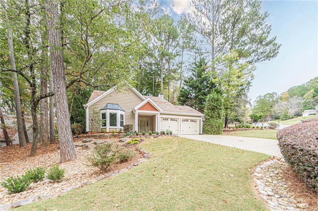 3220 Summer View Drive, Johns Creek, GA 30022 — most recent listing photo