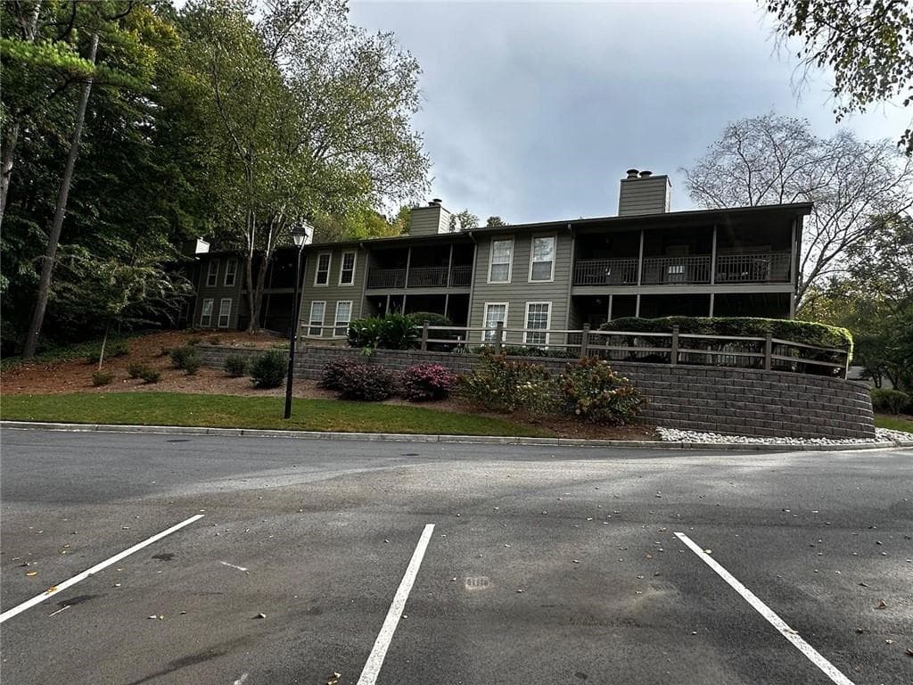2 bedroom, 2 bathroom condominium sold at 1101 Lenox Way 1101, Atlanta, GA 30324