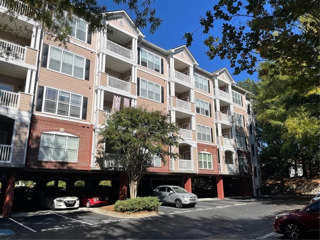 1 bedroom, 1 bathroom condominium sold at 4333 Dunwoody Park 1413, Dunwoody, GA 30338