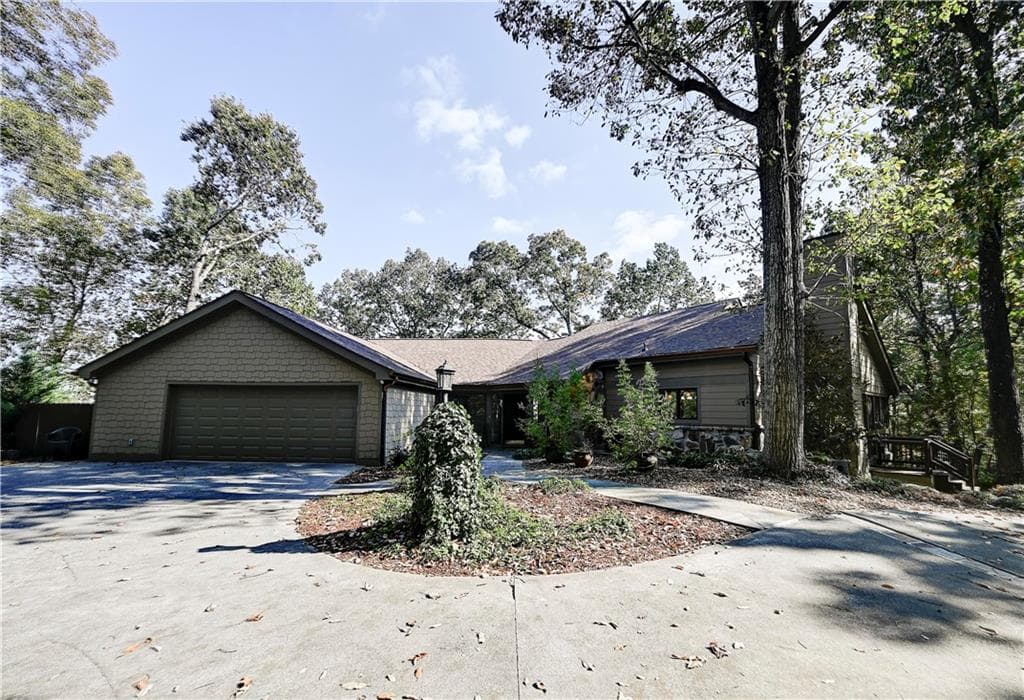 4 bedroom, 3 bathroom single family residence sold at 175 Hall Memorial Road, Calhoun, GA 30701