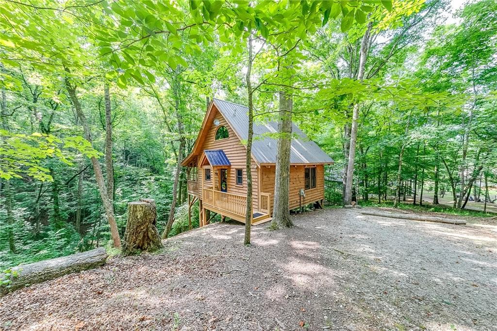 312 Peaceful Waters Circle, Demorest, GA 30535 — most recent listing photo