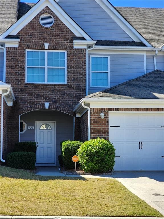 3 bedroom, 3 bathroom townhouse sold at 424 Village Way, Loganville, GA 30052