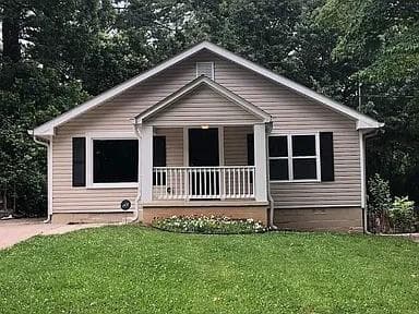 3 bedroom, 2 bathroom single family residence sold at 2218 Nelms Drive, Atlanta, GA 30315
