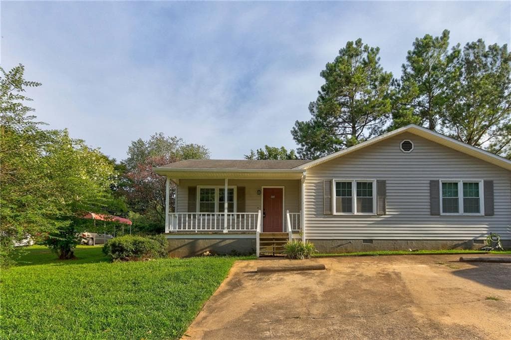duplex sold at 3 E 1st Street, Aragon, GA 30104