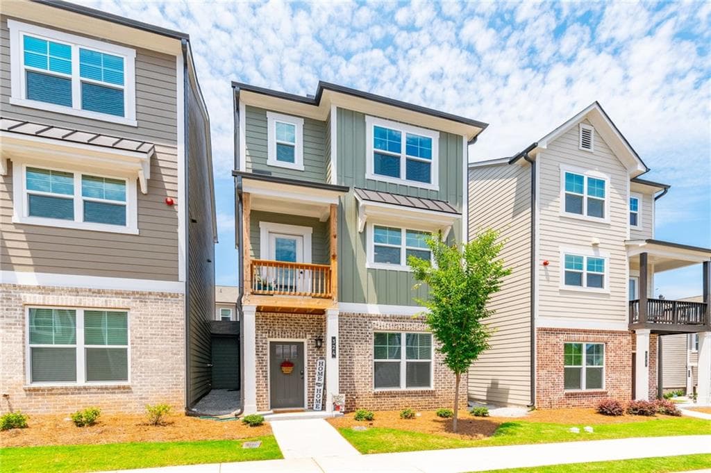 3 bedroom, 4 bathroom, 1,968 sq ft townhouse sold at 324 Hayden Circle, Woodstock, GA 30189