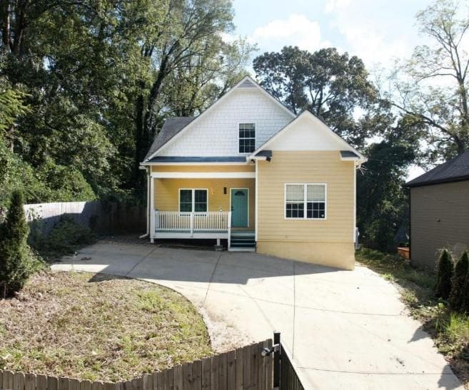 5 bedroom, 3 bathroom, 2,600 sq ft single family residence sold at 2056 Detroit Avenue, Atlanta, GA 30314