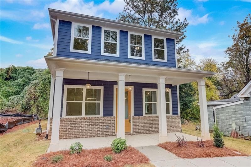 4 bedroom, 3 bathroom, 2,101 sq ft single family residence sold at 860 Smith Street, Atlanta, GA 30310