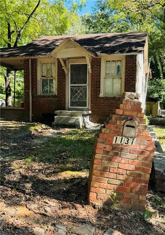 3 bedroom, 1 bathroom, 630 sq ft single family residence sold at 1131 CATO Street, Atlanta, GA 30318