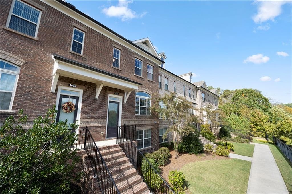 1008 Township Square, Alpharetta, GA 30022 — most recent listing photo