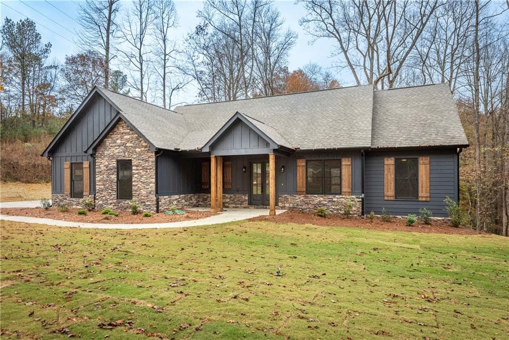 3 bedroom, 2 bathroom, 1,800 sq ft single family residence sold at 1433 Whitestone Road, Talking Rock, GA 30175