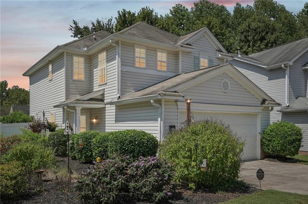 2 bedroom, 3 bathroom, 1,786 sq ft single family residence sold at 268 Oconee Way, Canton, GA 30114
