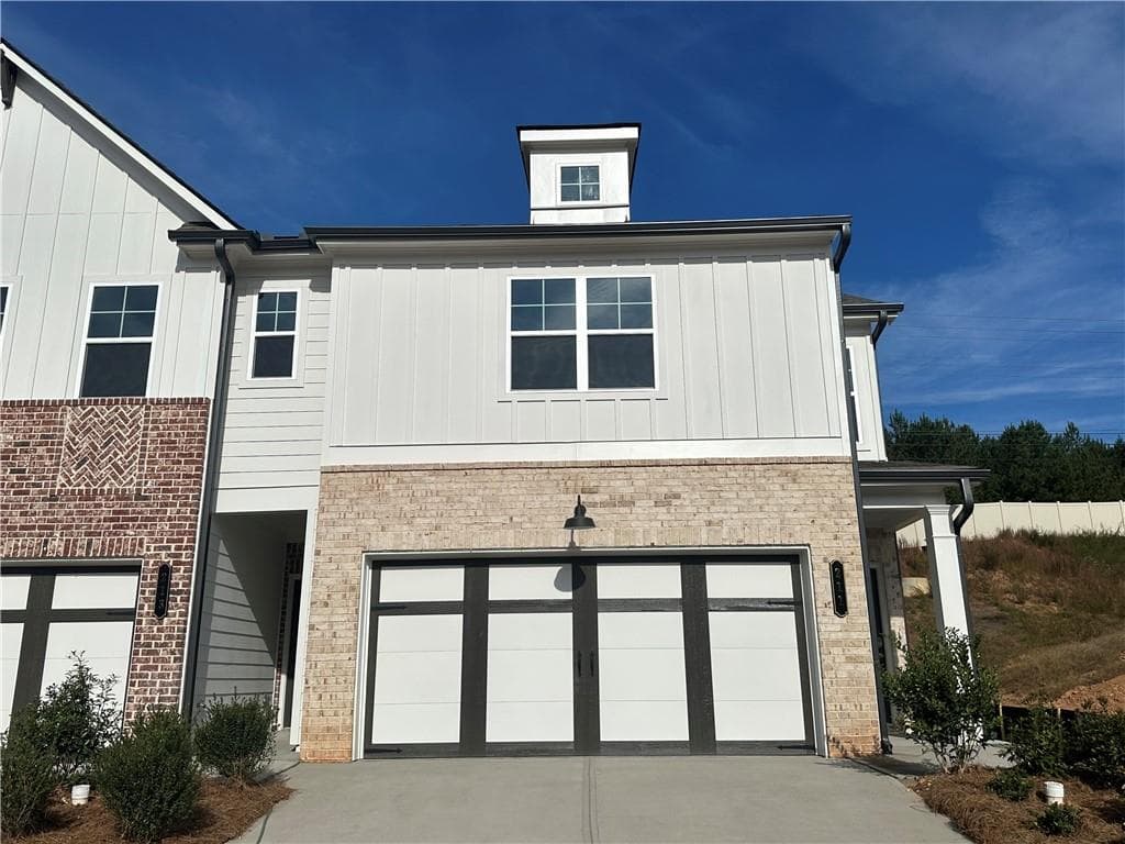3 bedroom, 3 bathroom townhouse sold at 211 Depot Landing Road, Auburn, GA 30011