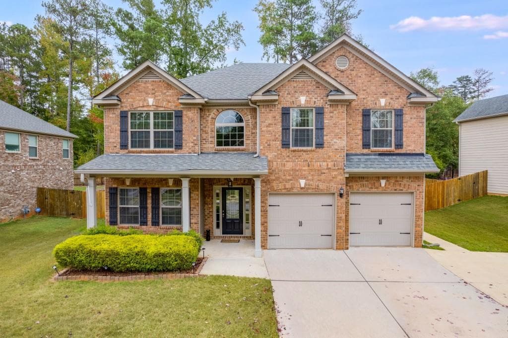 4 bedroom, 3 bathroom single family residence sold at 19 CANYON VIEW Drive, Newnan, GA 30265