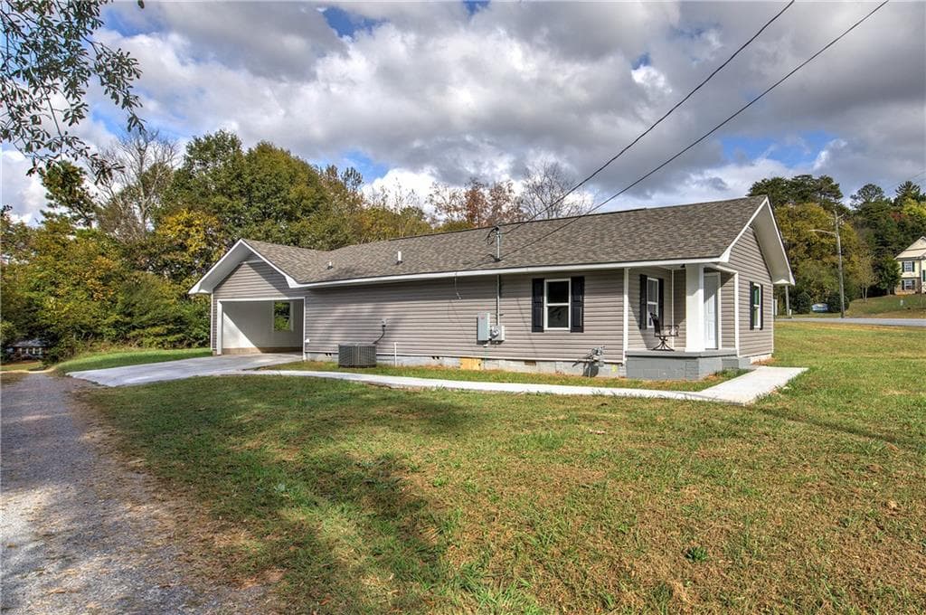 220 Carlton Drive, Rockmart, GA 30153 — most recent listing photo