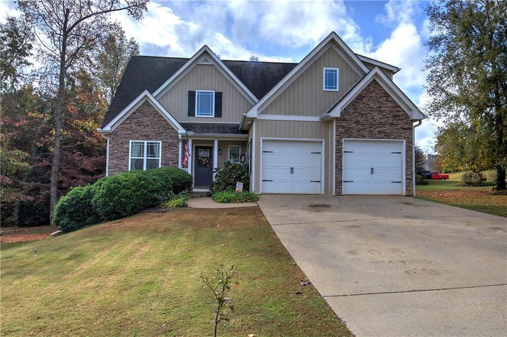 4 bedroom, 3 bathroom, 2,984 sq ft single family residence sold at 43 Akin Way, Cartersville, GA 30120