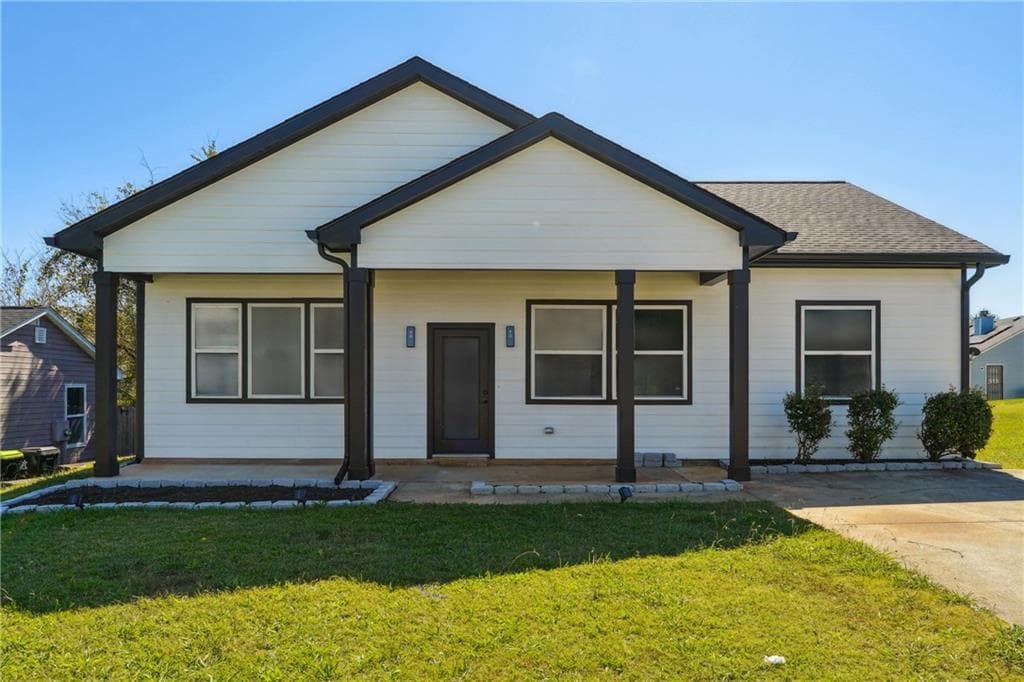 310 MARSH GLEN Drive, Jonesboro, GA 30238 — most recent listing photo