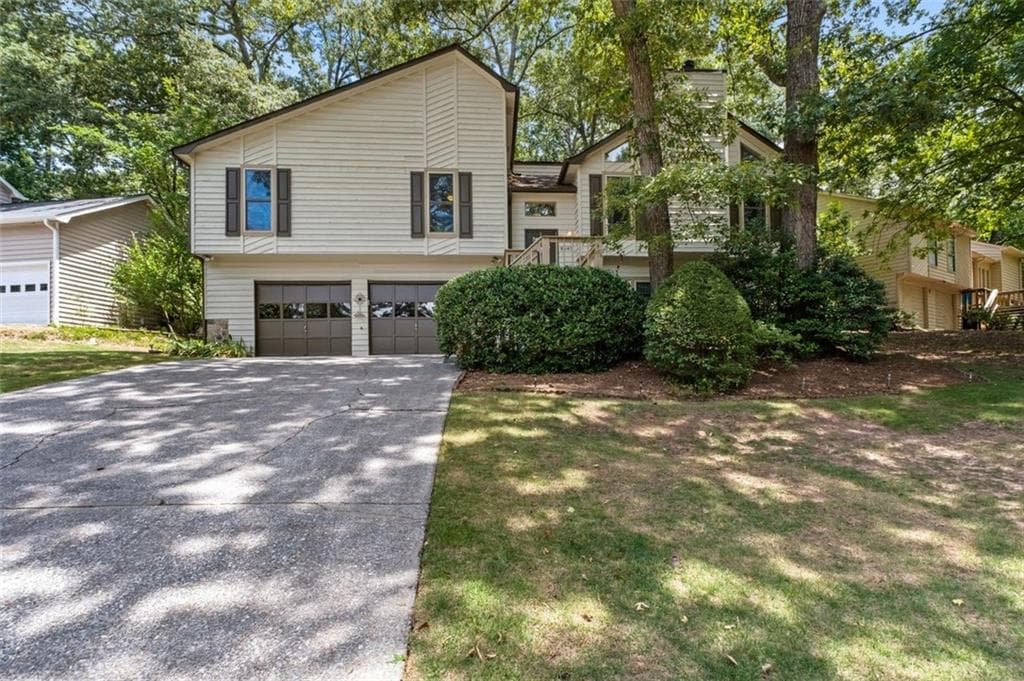 8645 Colony Club Drive, Johns Creek, GA 30022 — most recent listing photo