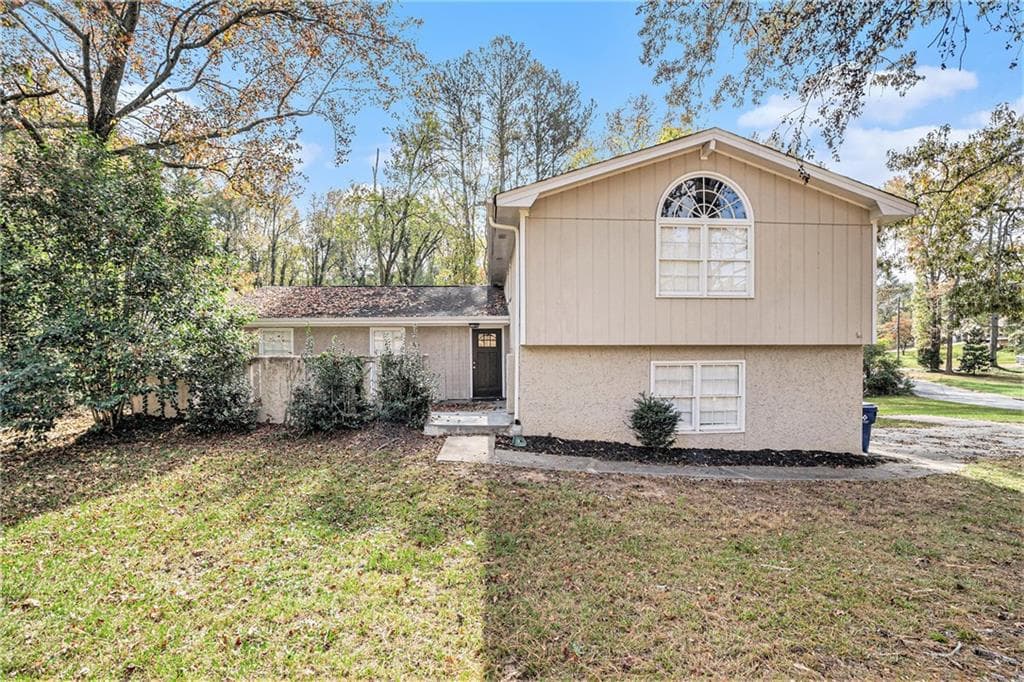 6 bedroom, 3 bathroom, 2,248 sq ft single family residence sold at 3276 Marlanta Drive, Marietta, GA 30062