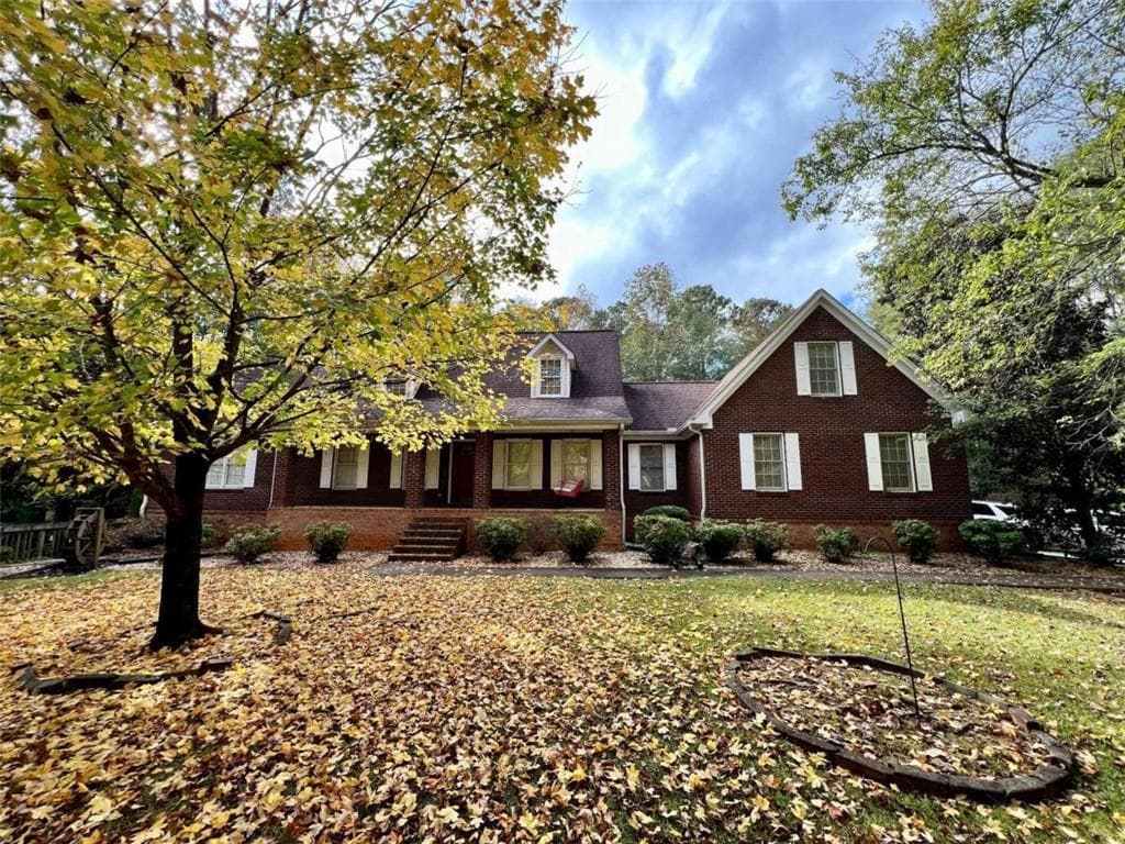 3 bedroom, 3 bathroom single family residence sold at 25 Dogwood Court, Mcdonough, GA 30252