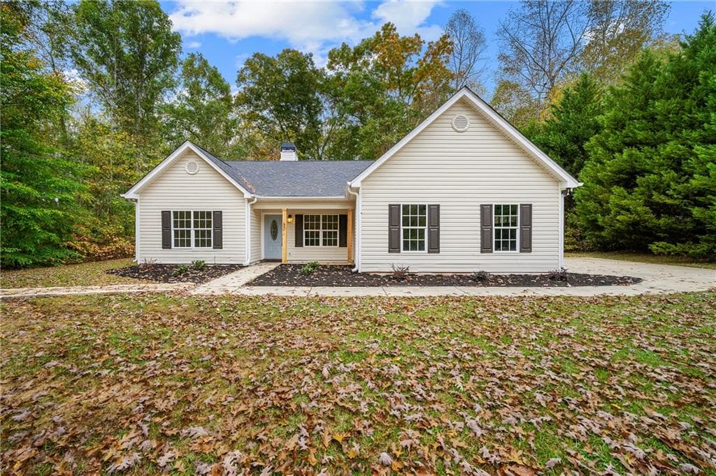 80 Walton Woods Court, Newnan, GA 30263 — most recent listing photo