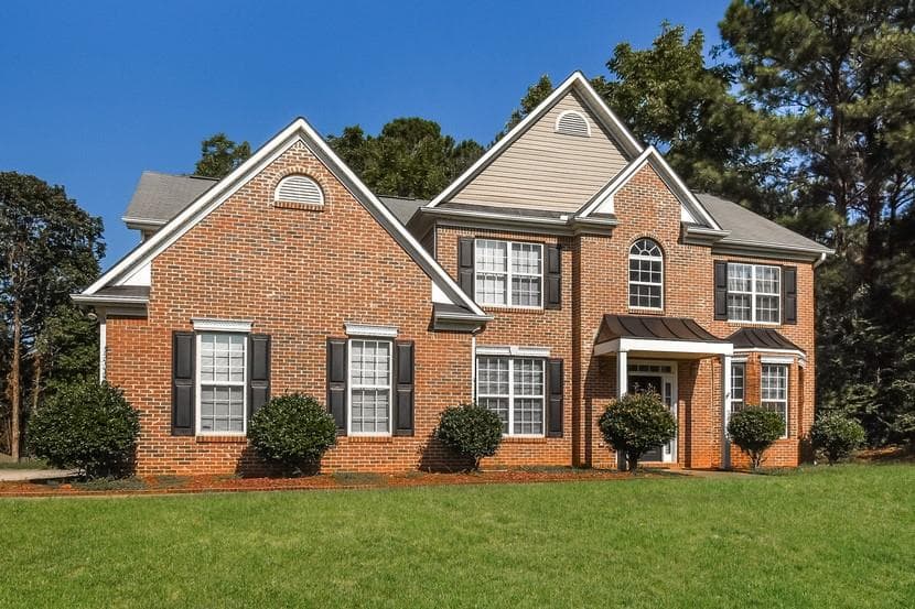5 bedroom, 3 bathroom single family residence sold at 105 Argonne Drive, Fayetteville, GA 30214