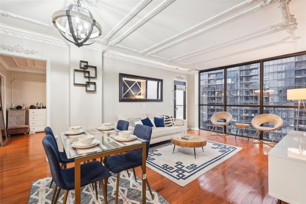 2 bedroom, 2 bathroom, 1,028 sq ft condominium sold at 1280 W Peachtree Street 2109, Atlanta, GA 30309