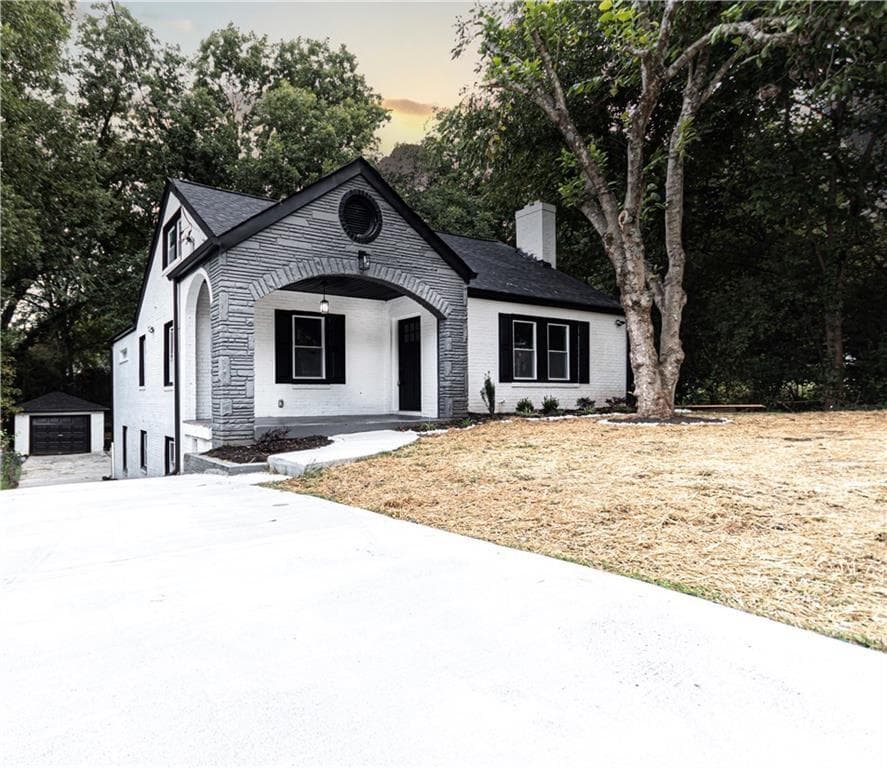 6 bedroom, 3 bathroom, 2,759 sq ft single family residence sold at 1346 M L King Jr Drive, Atlanta, GA 30314