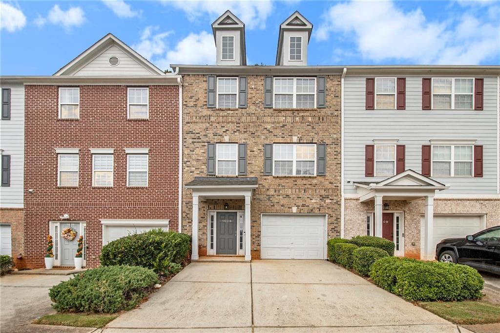3 bedroom, 4 bathroom, 1,975 sq ft townhouse sold at 1606 Austin Meadows Drive, Decatur, GA 30032