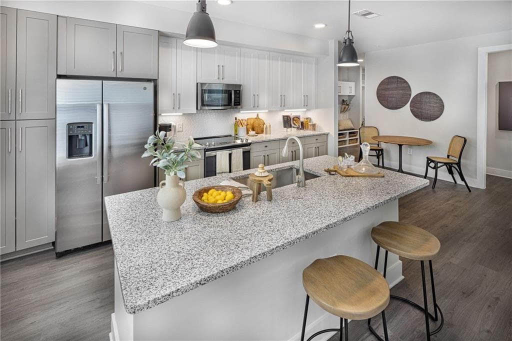 1 bedroom, 1 bathroom, 835 sq ft apartment for rent at 4000 Findley Drive 4320, Flowery Branch, GA 30542 for $1,507 a month — photo 2